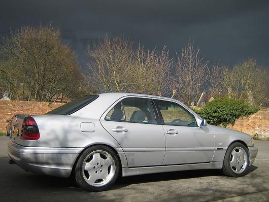 Пороги AMG Mercedes W202 дорестайлинг 1993-1997