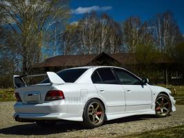 Накладка на задний бампер Dolphin для Mitsubishi Galant 8