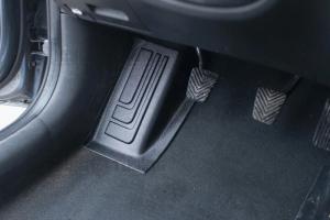 Накладка на ковролин для ноги водителя Hyundai Solaris 2 седан