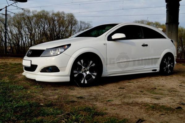 Обвес Rieger для Астра H GTC (стеклопластик)