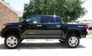Расширители арок Toyota Tundra +65мм (под покраску)