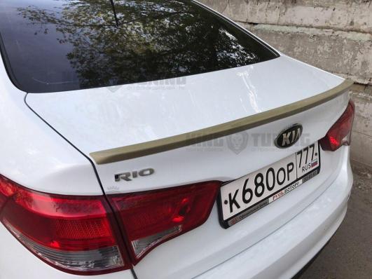Спойлер + козырек Kia Rio 3 (под покрас)