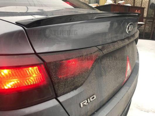 Спойлер + козырек Kia Rio 4 (под покрас)