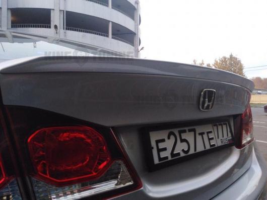 Спойлер + козырек Honda Civic 8 4d (под покрас)