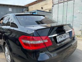 Спойлер + козырек Mercedes w212 (под покраску)