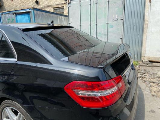 Спойлер + козырек Mercedes w212 (под покраску)