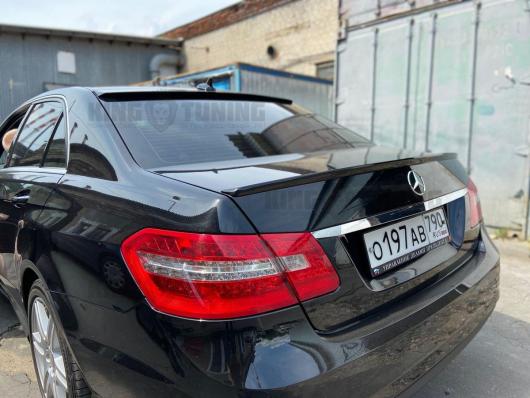 Спойлер + козырек Mercedes w212 (под покраску)