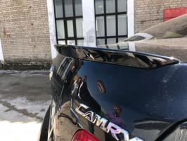 Спойлер + козырек Toyota Camry 40 (под покраску)