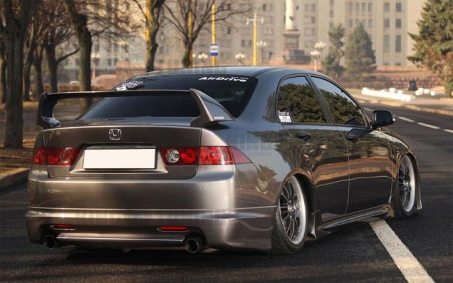 Накладка на задний бампер Mugen для Honda Accord 7