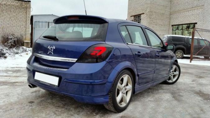 Накладка на задний бампер OPC Line для Opel Astra H 5D