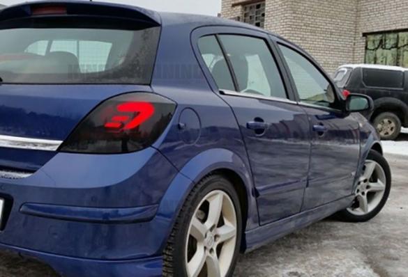 Накладки на пороги OPC Line для Opel Astra H 5D