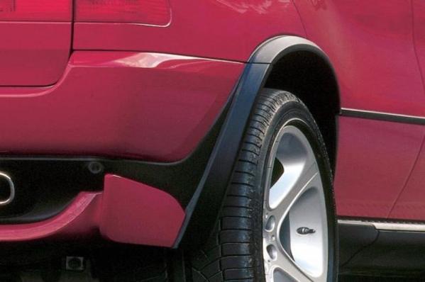 Расширители задних арок (накладки на задние арки и на задний бампер) BMW X5 E53